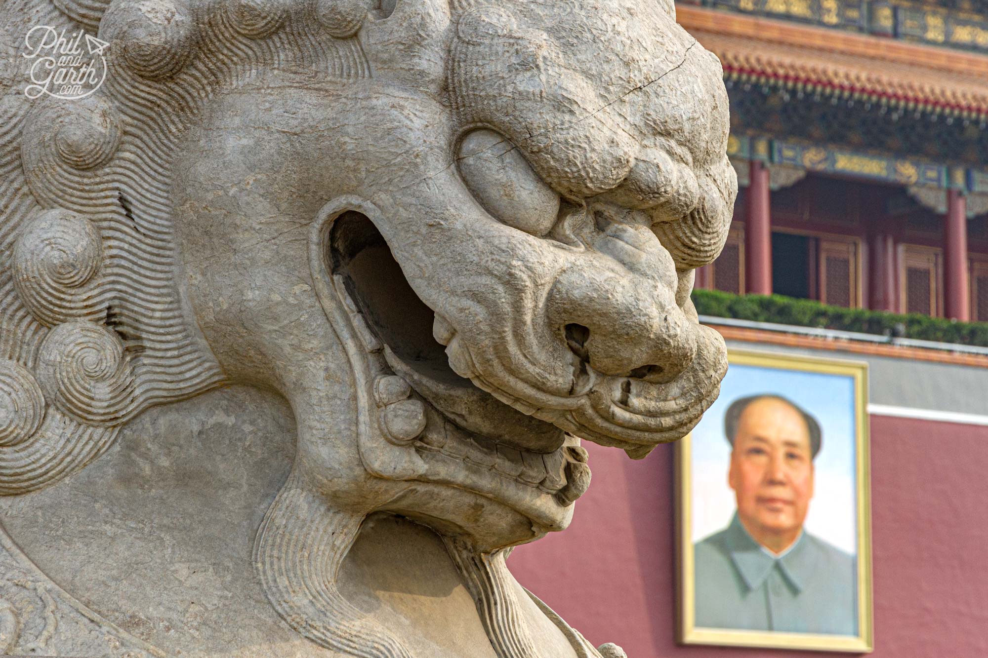 2 stone lions guard Tiananmen Gate or better known as the Heavenly Peace Gate