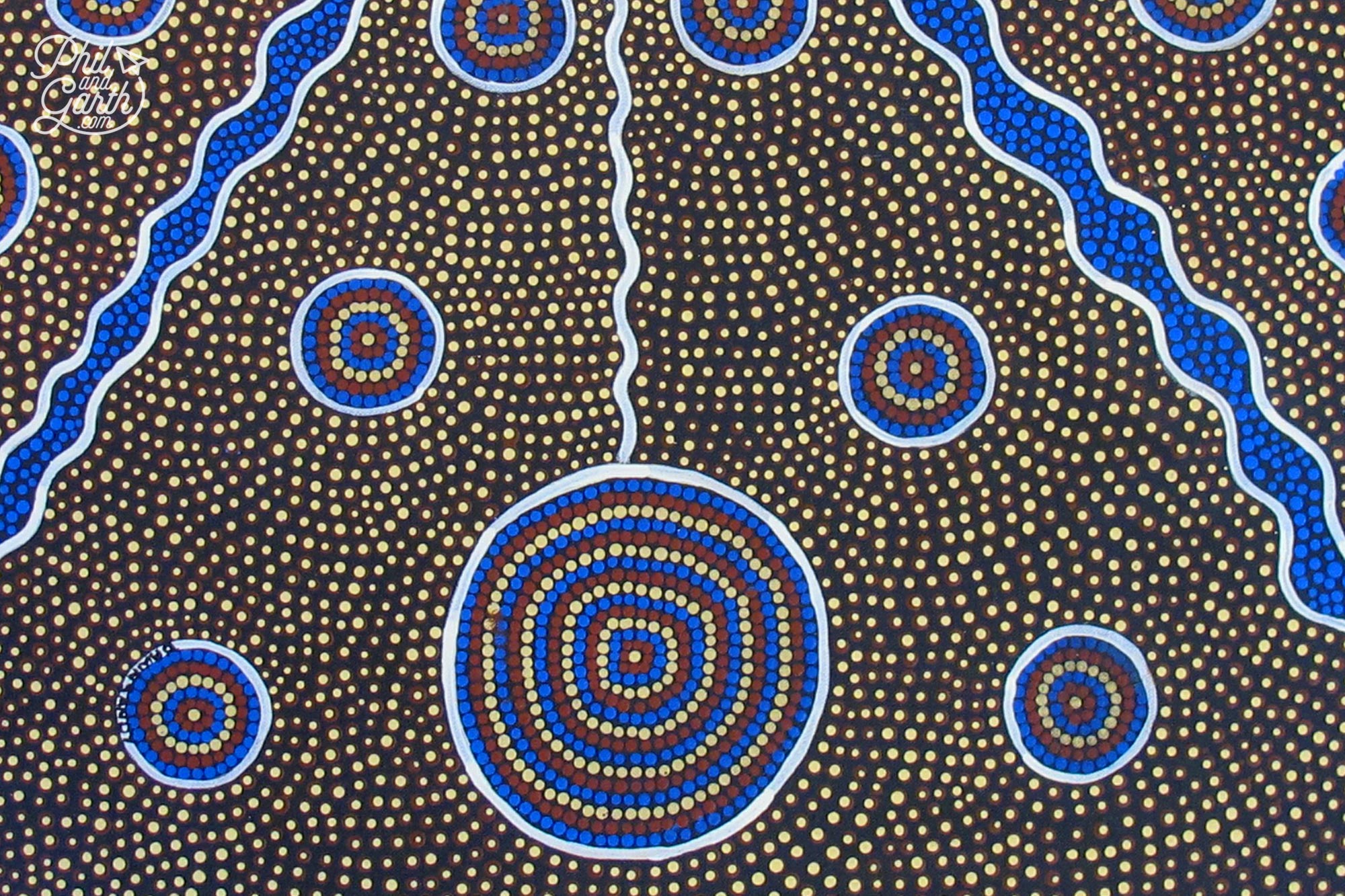 Aboriginal art, souvenirs, snacks and drinks can be bought from the Uluru Cultural Centre