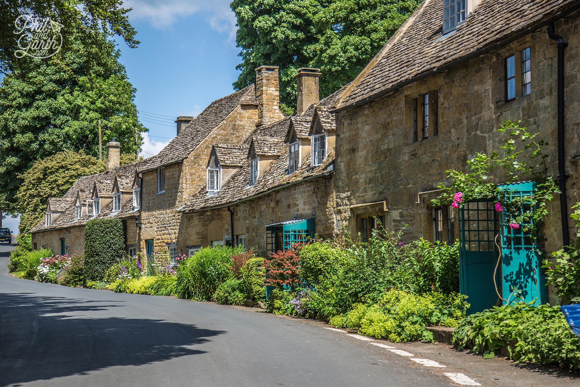 Lovely row of cottages in Snowshill