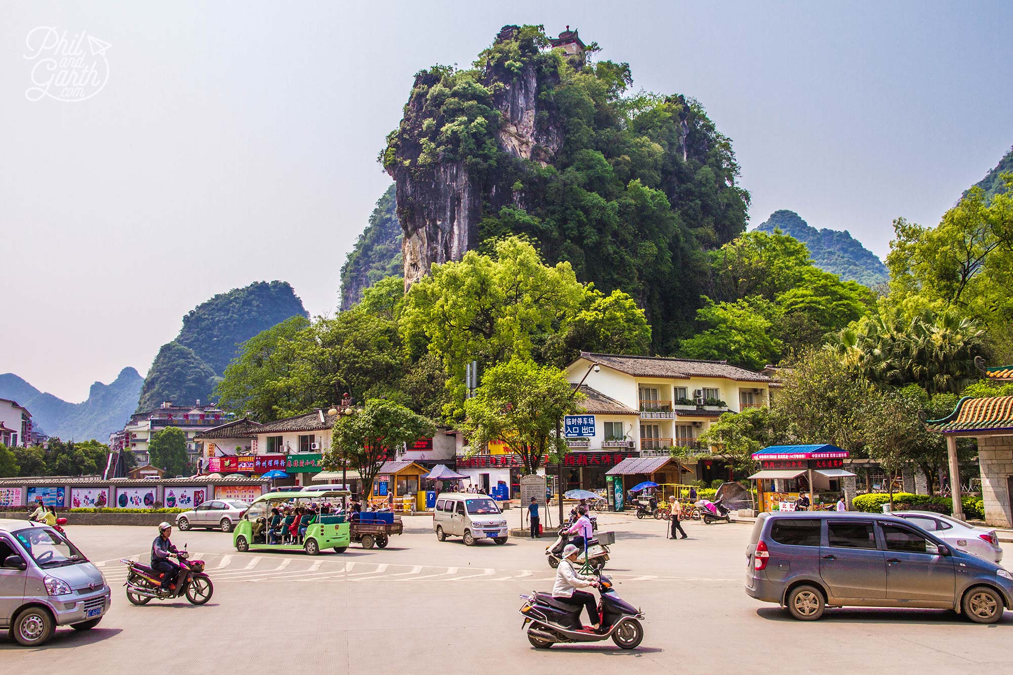 Another dramatic view of Yangshou