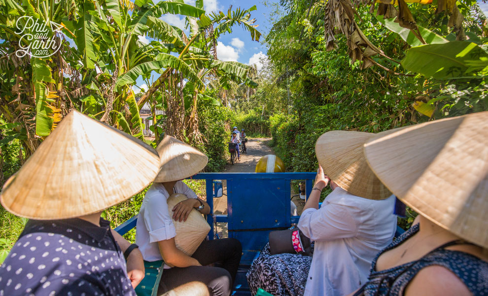 Mekong_Delta_getting_to_the_boat