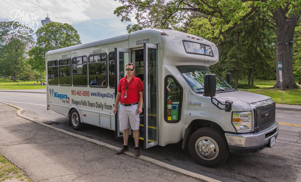 Tour to Niagara Falls from Toronto - Burkus from Niagara Day Tour