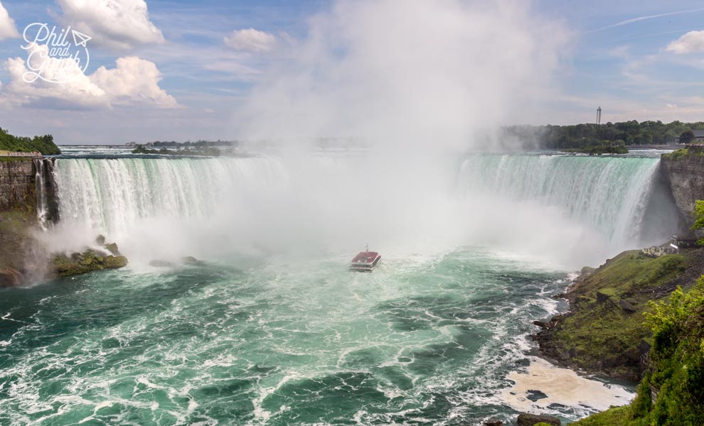 Tour to Niagara Falls from Toronto - The awesome Niagara Falls
