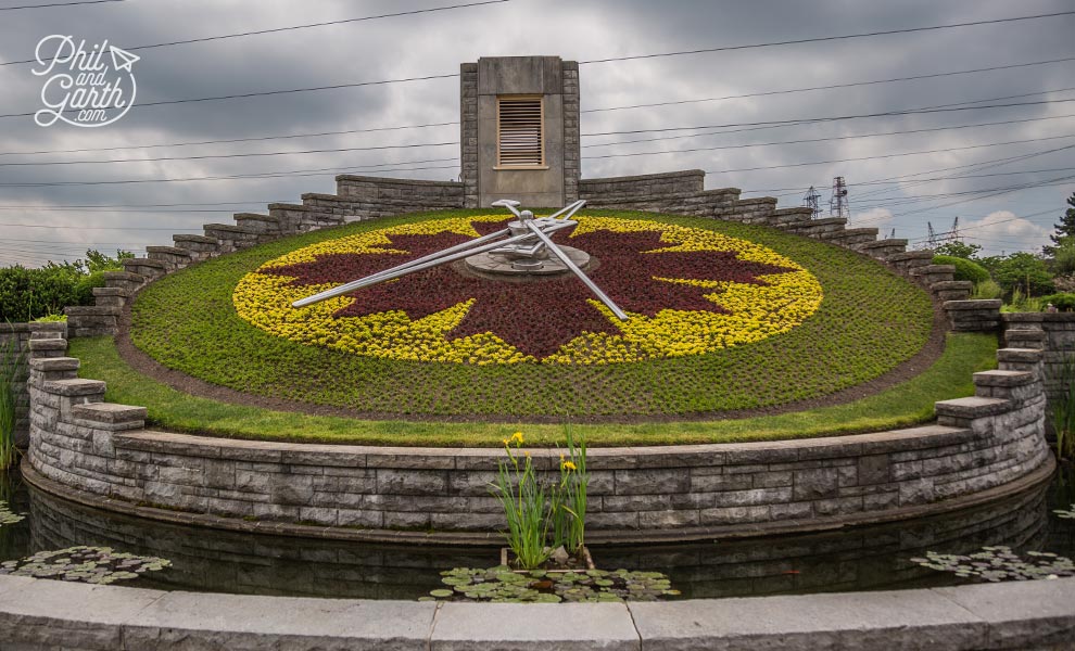 Tour to Niagara Falls from Toronto - The Floral Clock - Niagara Parks