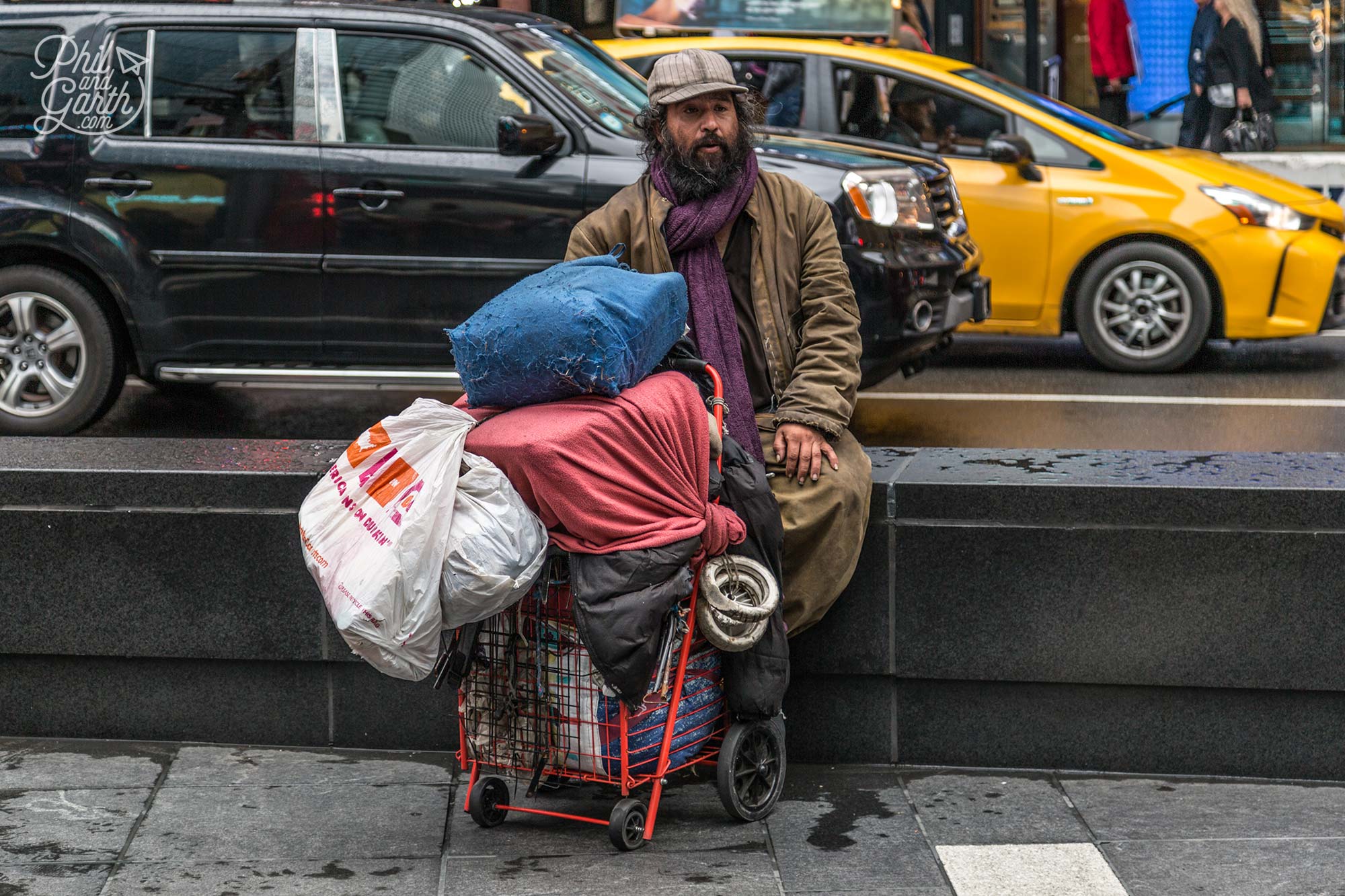 Like many other big cities, there are many homeless people on New York's streets