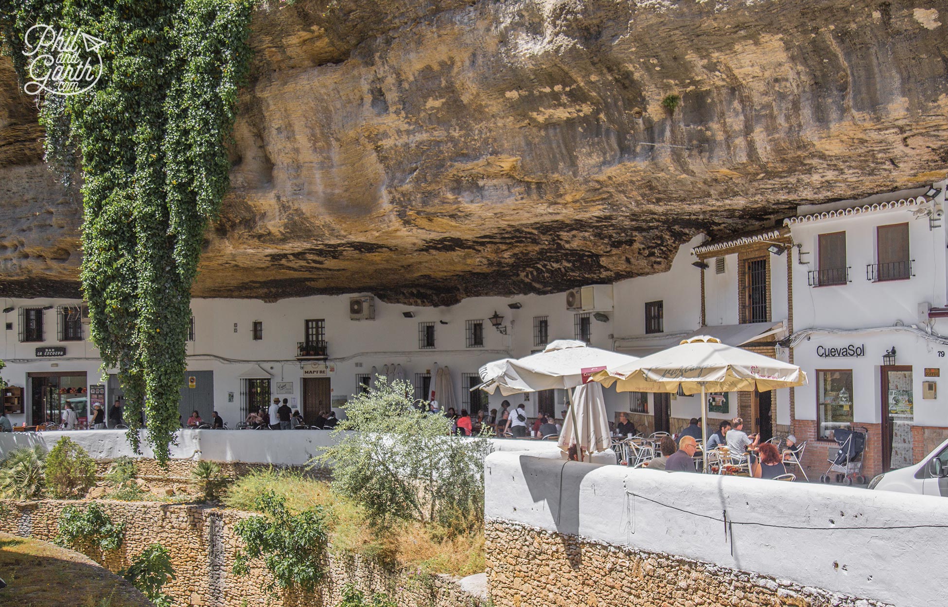 The extraordinary appearance of Setenil de las Bodegas