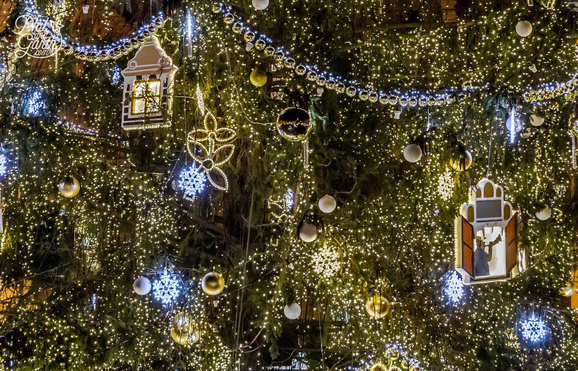 Colossal size decorations on the colossal size Christmas tree