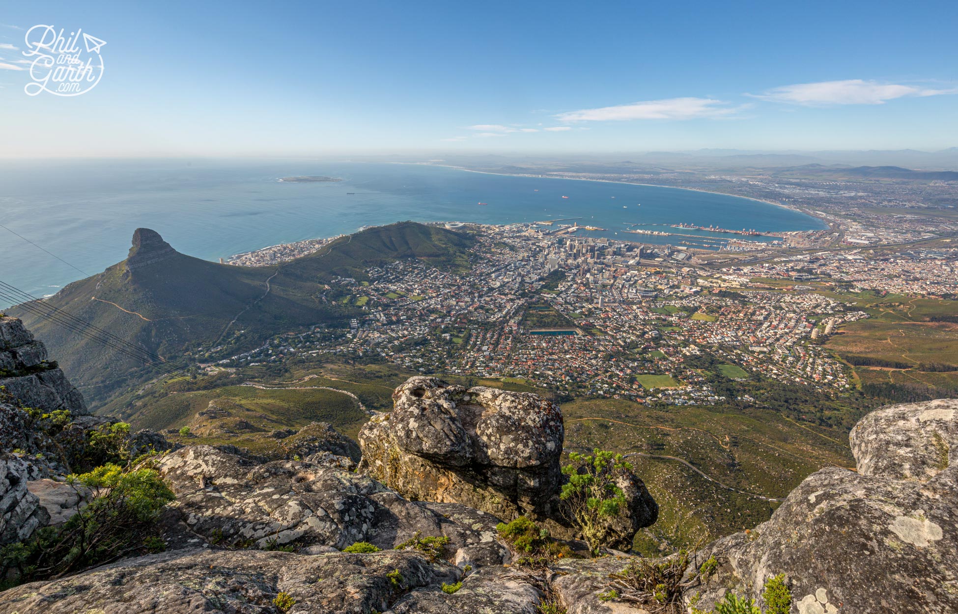 The impressive view of Cape Town from the top of Table Mountain