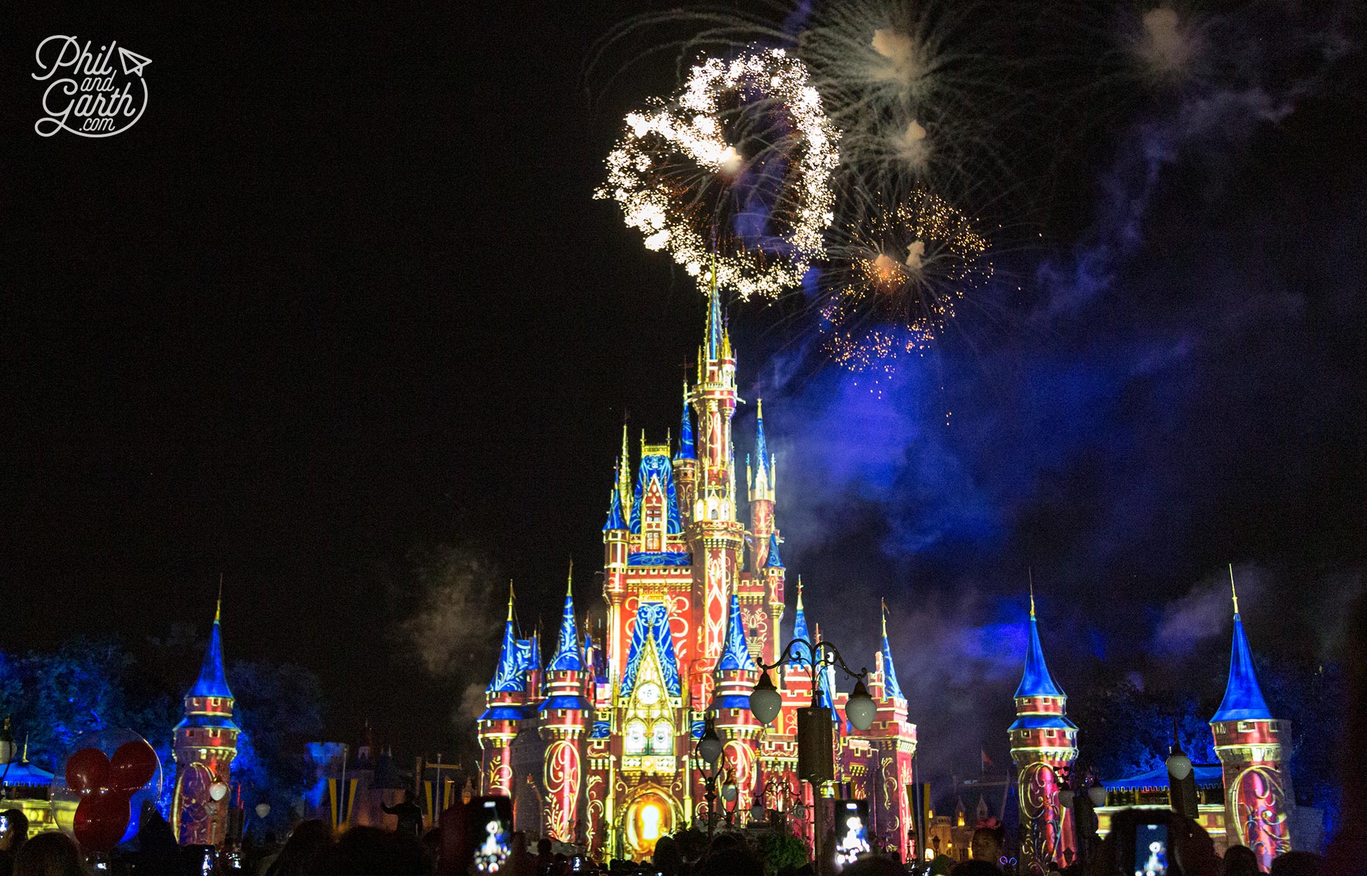 Fireworks in the shape of hearts! just WOW!