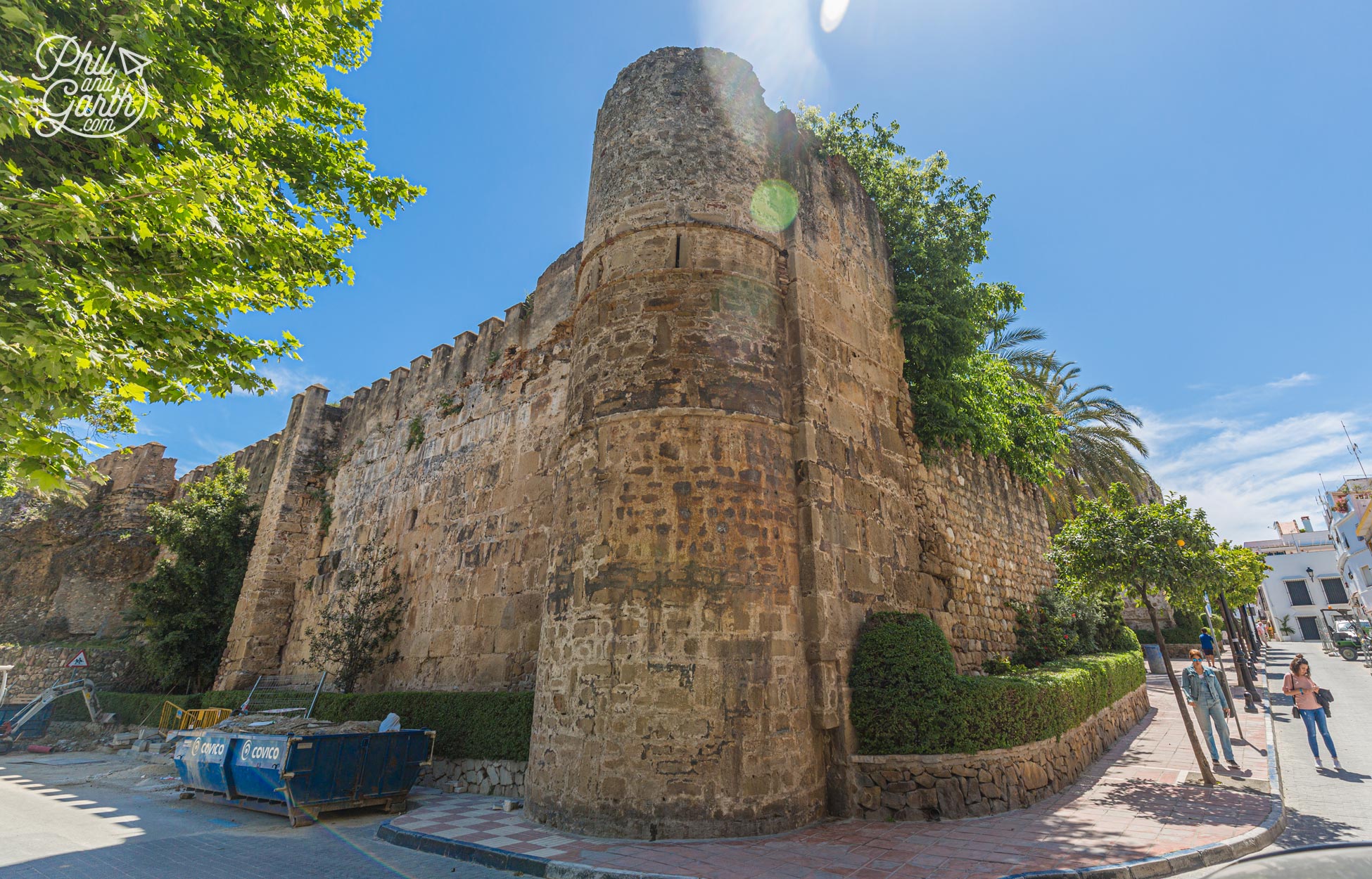 The remains of the Moorish city walls and fort can be seen next to Represa Park