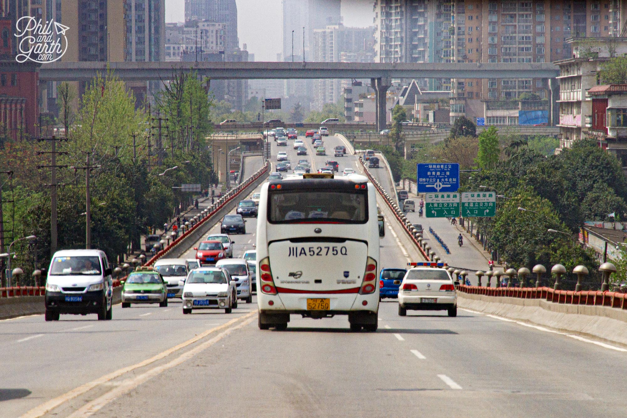Taking a taxi ride through Chengdu