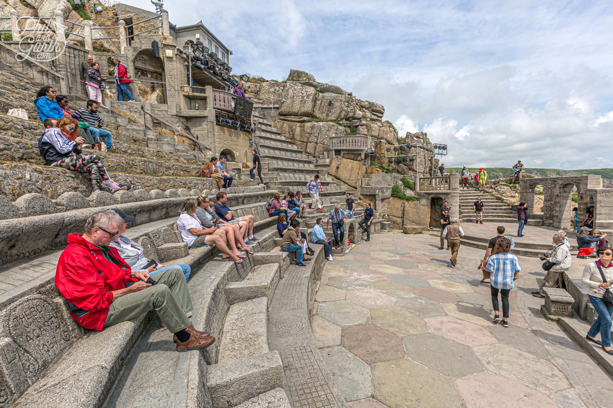 As you can imagine the Minack is very popular so booking way in advance is essential for performances