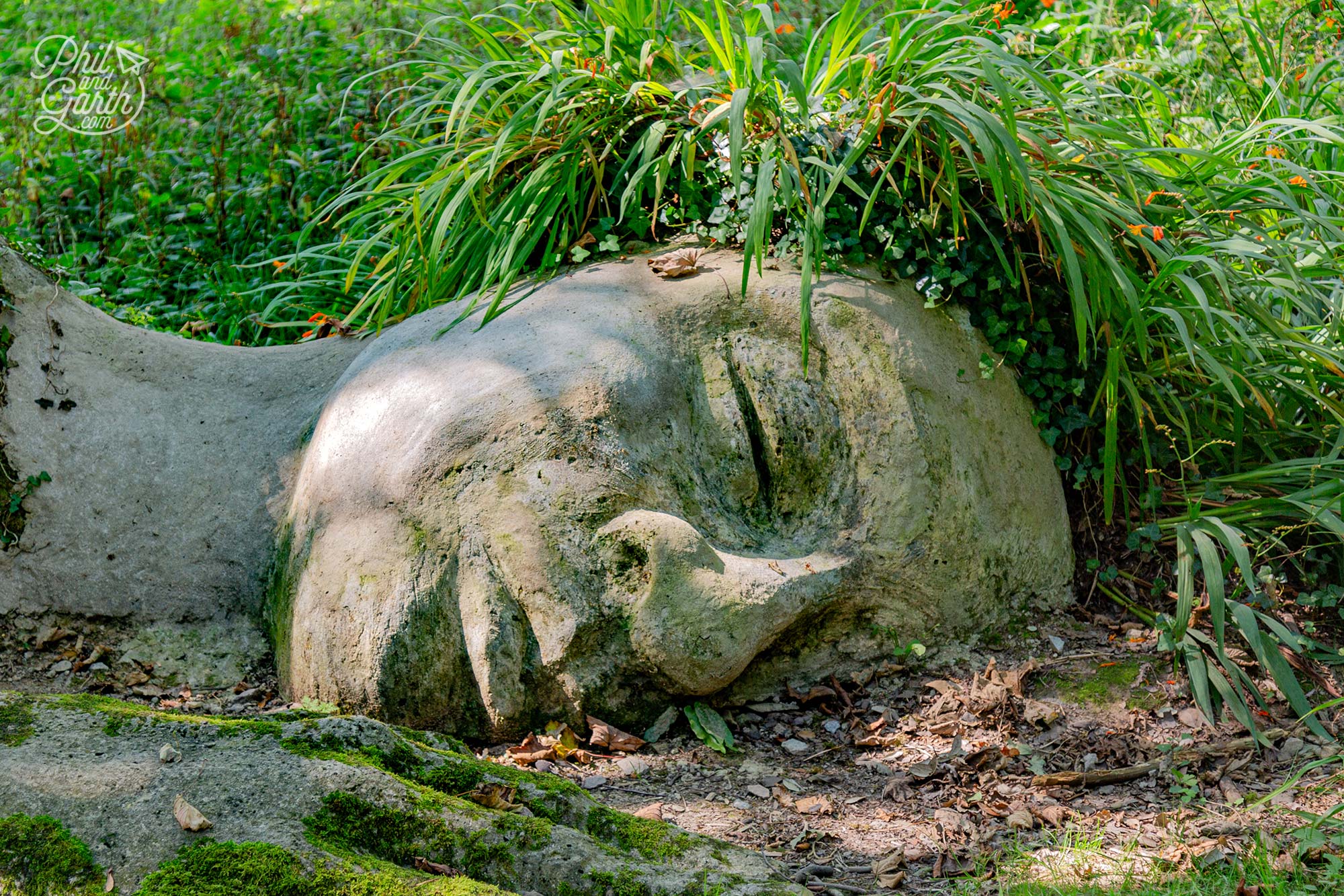 The Mud Maid was created by Cornish artists Pete and Sue Hill