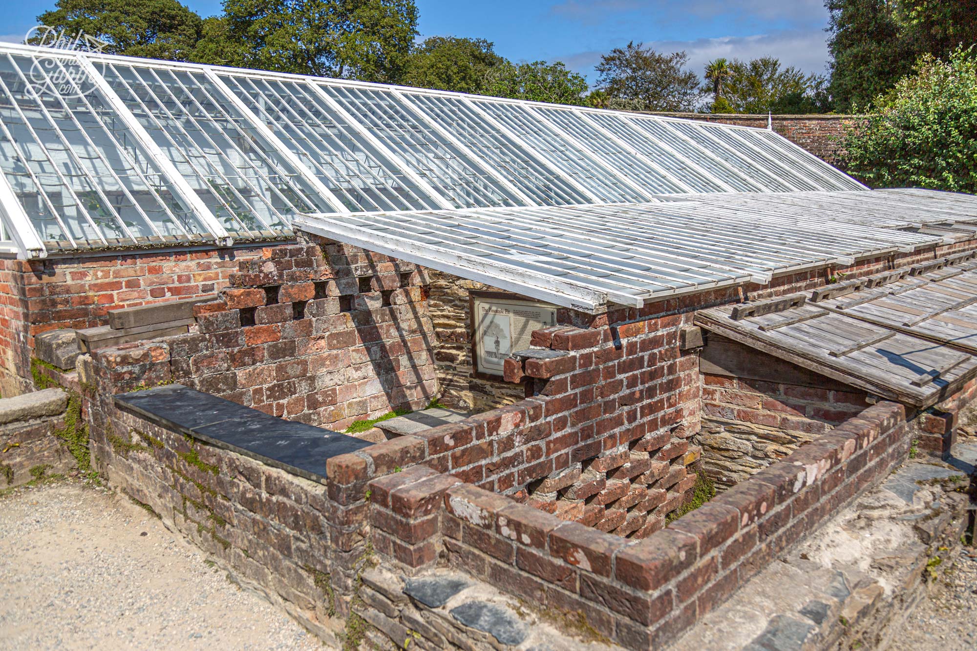 The ingenious pineapple pits which used the heat from manure to grow pineappples