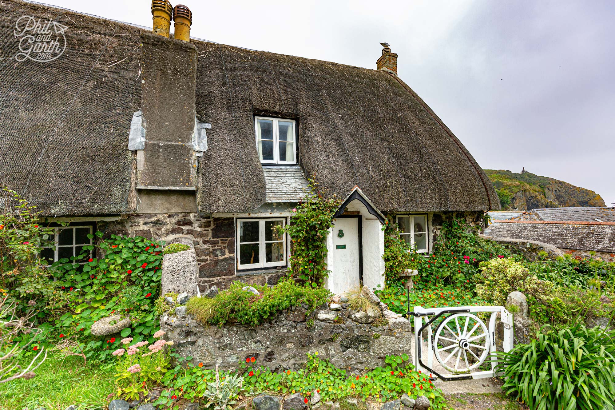 Another gorgeous cottage in Cadgwith Cove