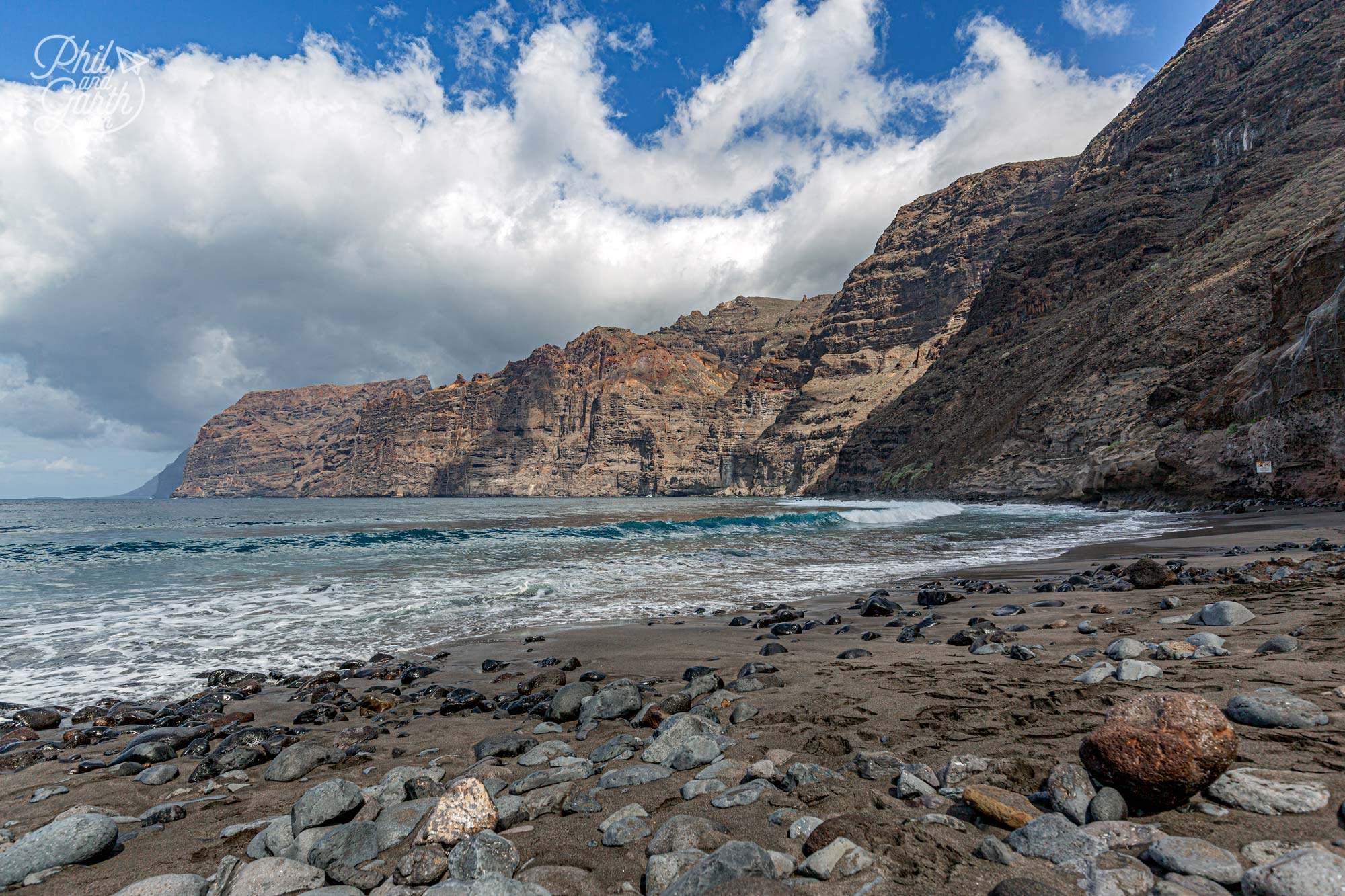 The striking giant rock face and cliffs of Los Gigantes