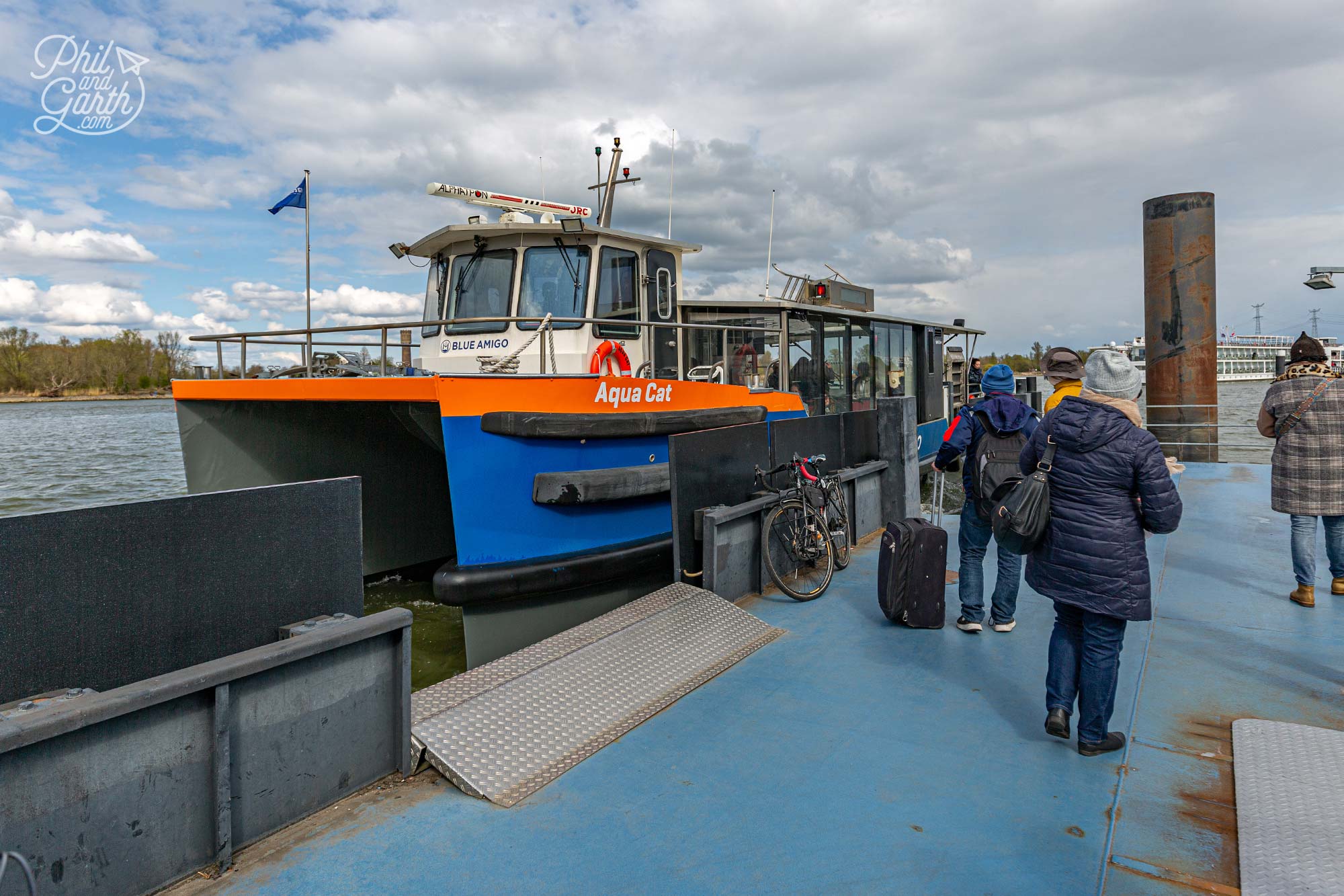 The Blue Amigo Waterbus ferry from Kinderdijk to Rotterdam