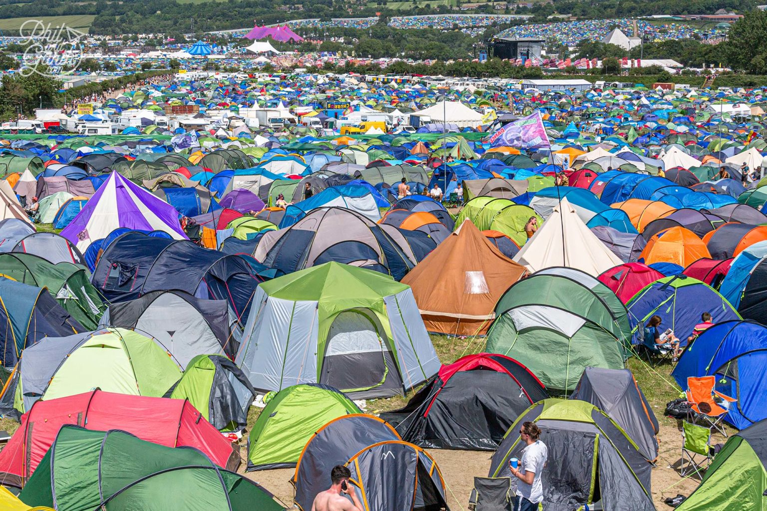 glastonbury-festival-packing-list-checklist-of-20-camping-essentials