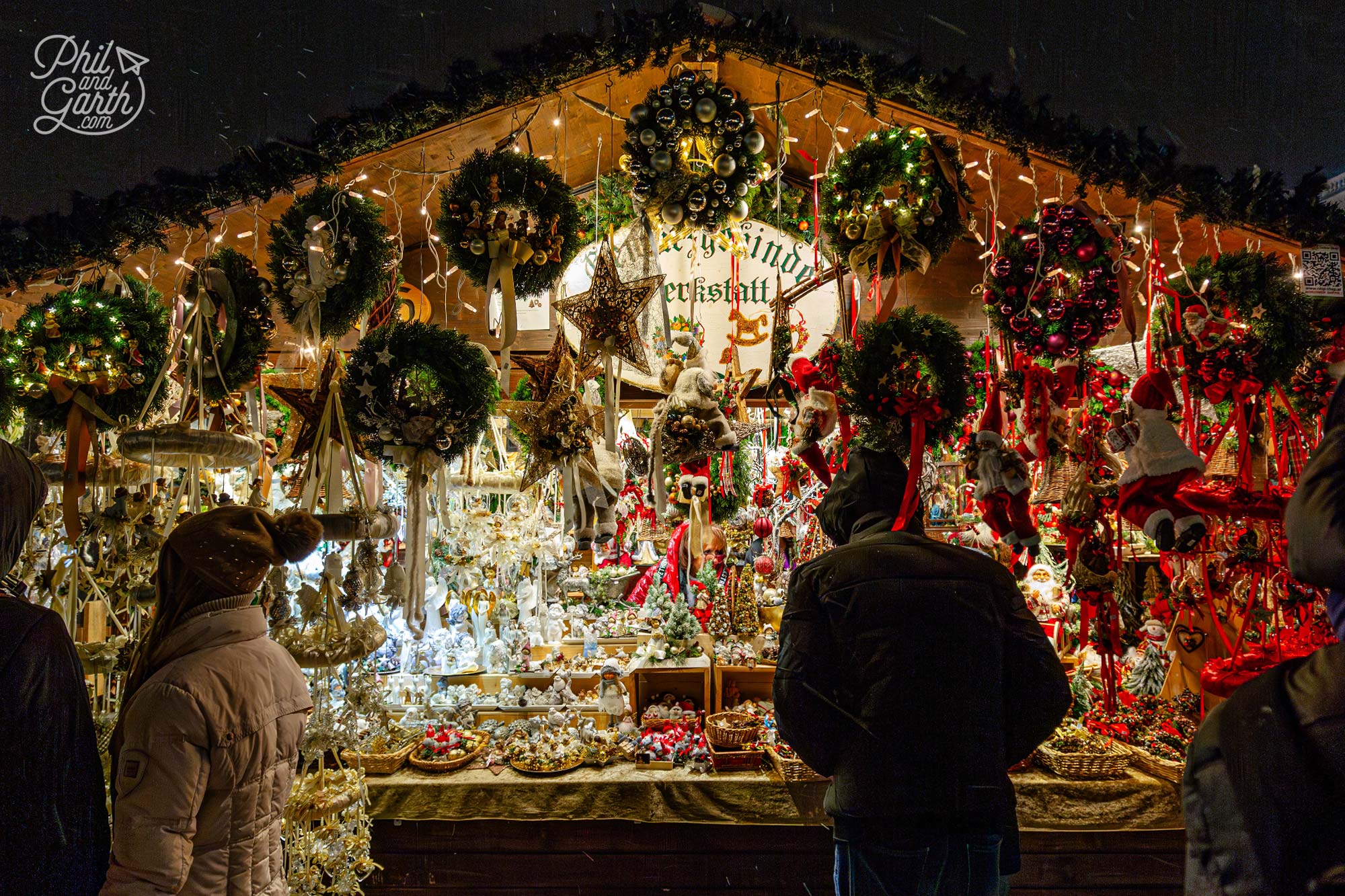 Could it be anymore Christmassy than this in the snow