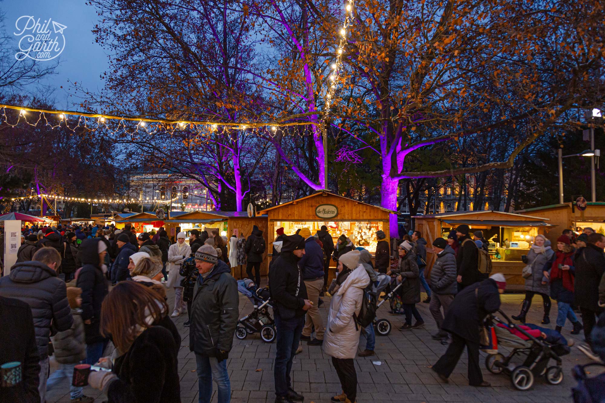 It's very kids friendly children love it here Art Advent has a petting zoo for children