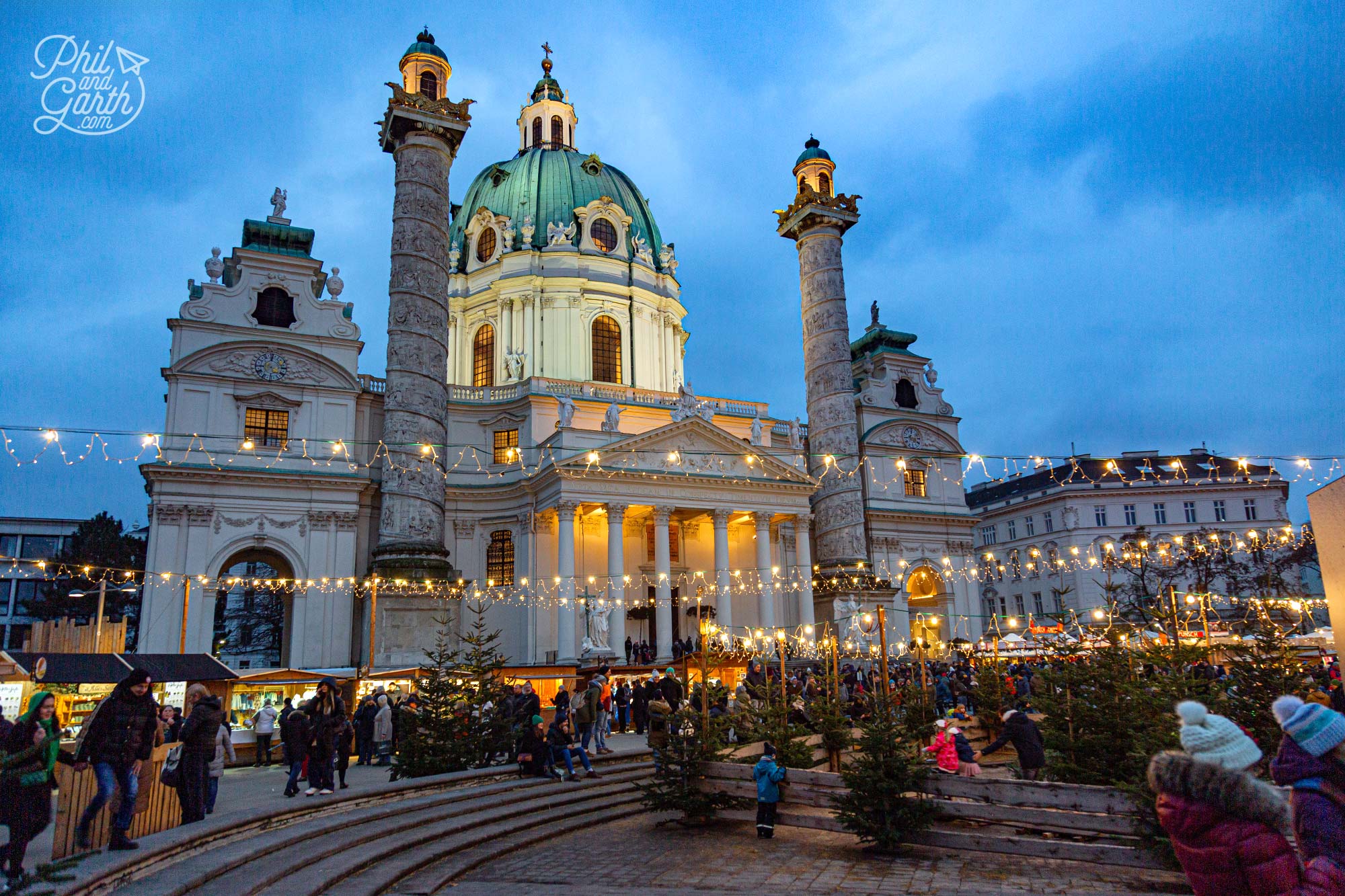 Art Advent on Karlsplatz is the place to spend your money to support local artists