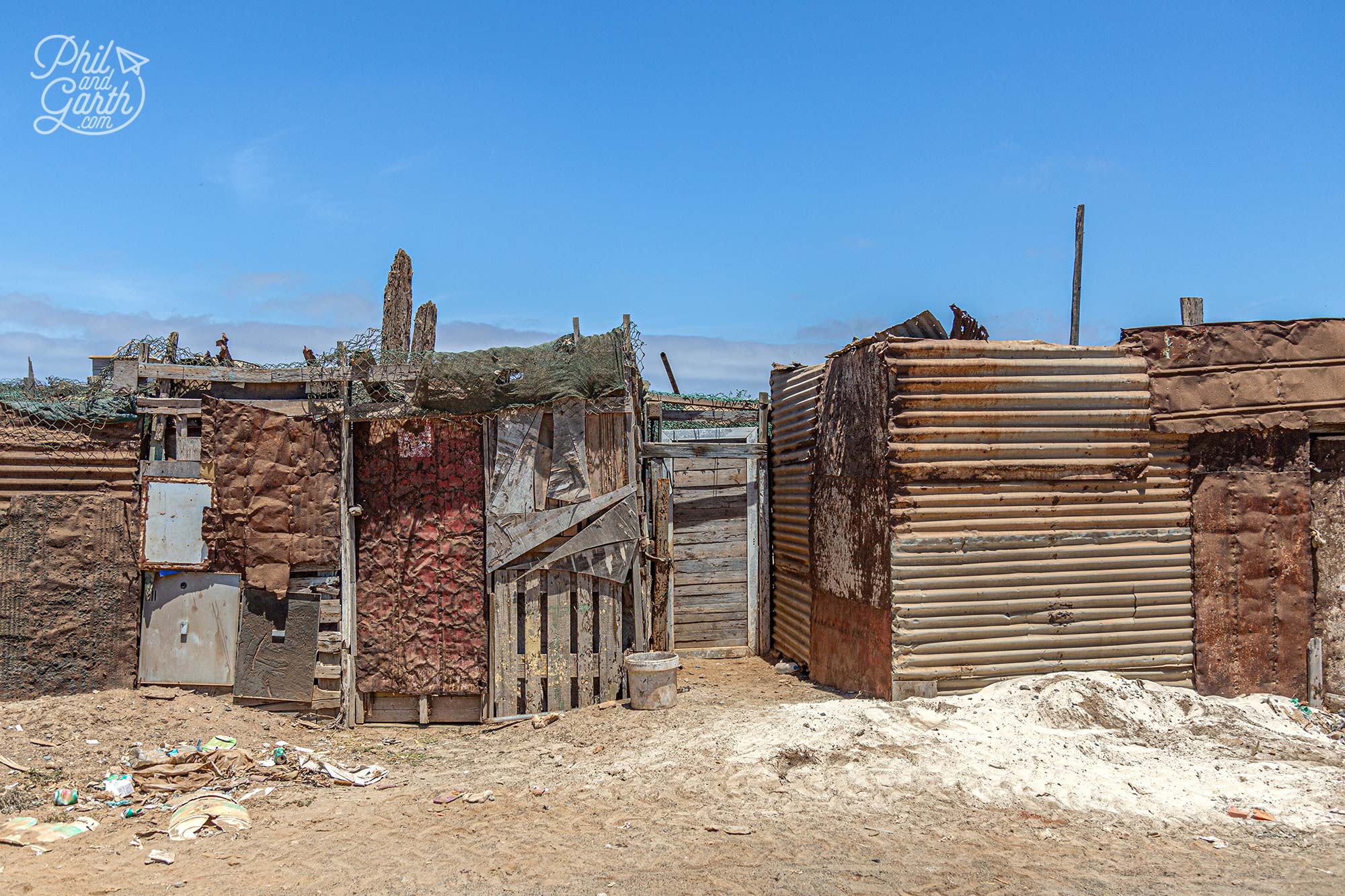 You will drive through a shanty town on the way to Terra Boa