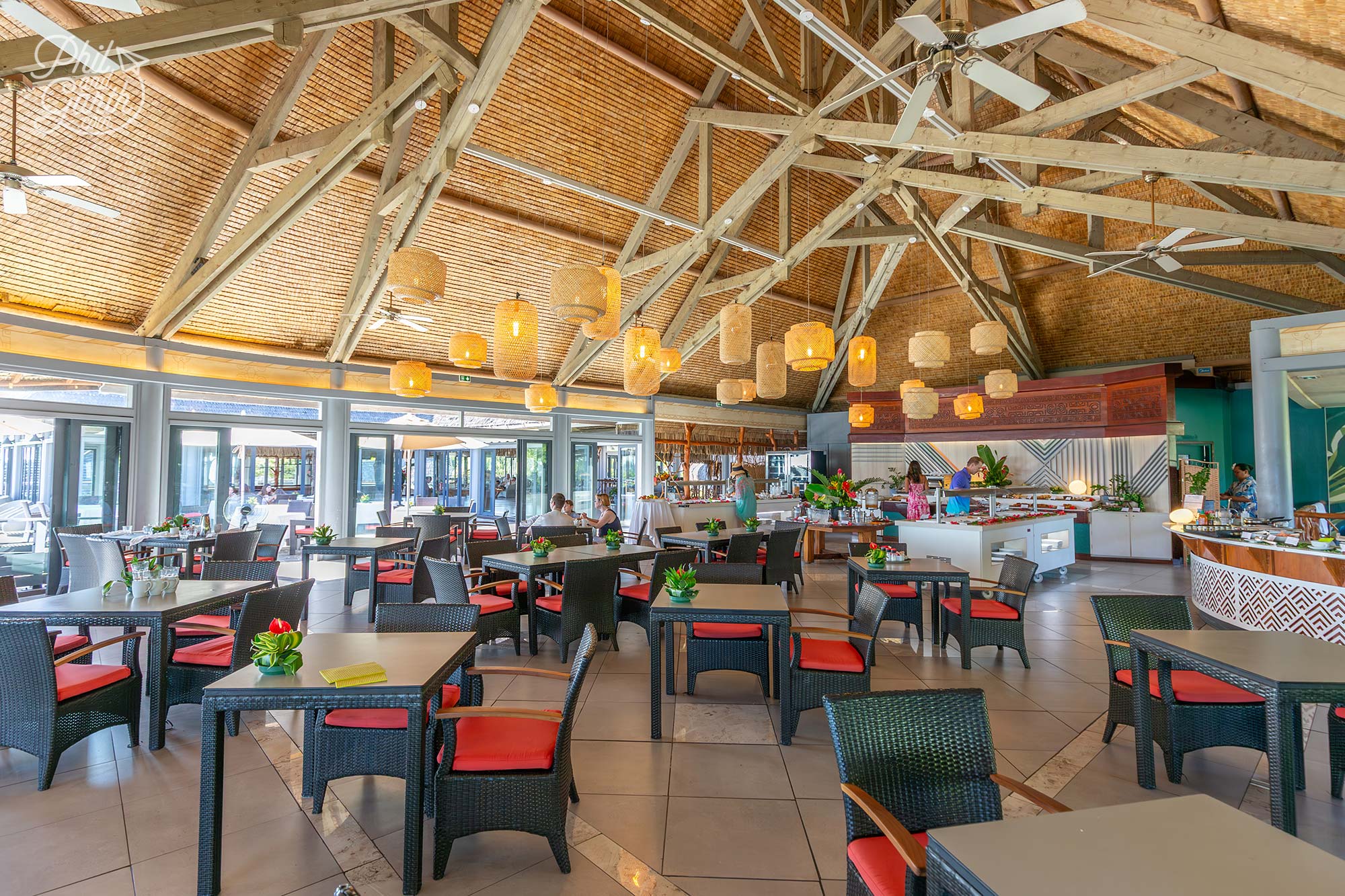 Arii Vahine Restaurant interior at breakfast