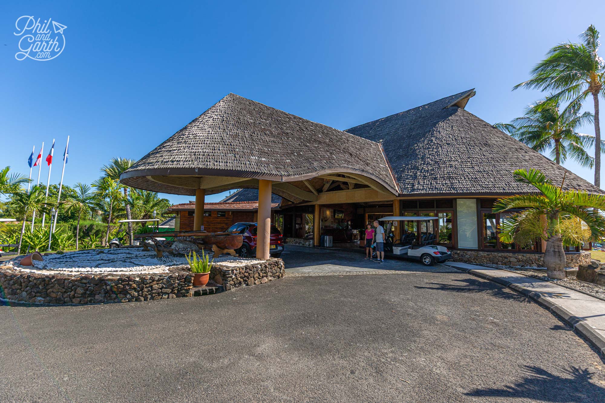 Hilton Moorea's hotel entrance