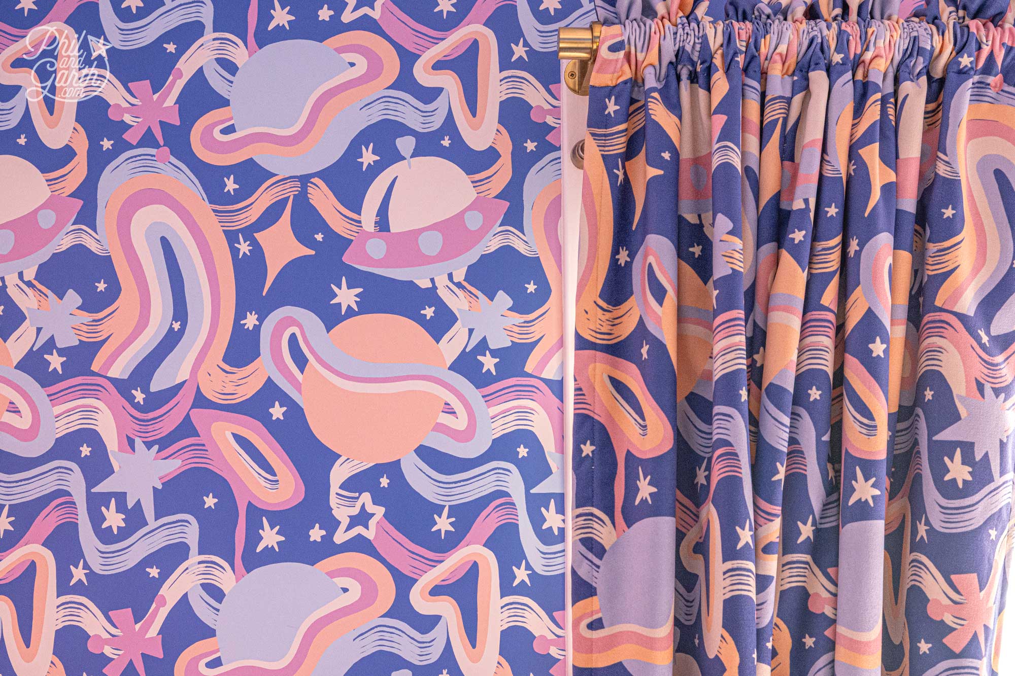 Atomic Bombshell Room fabrics and wallpaper